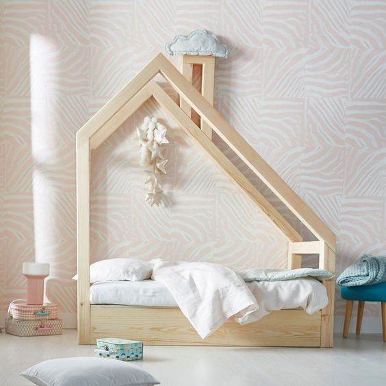 Ξεχωριστό κρεβάτι σπίτι από φυσικό ξύλο Κωδ. 2016
